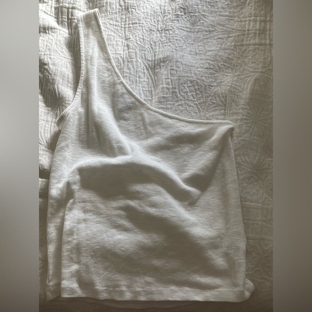 Cabana by Crown & Ivy Juniors One Shoulder Tank Summer Tank Top White